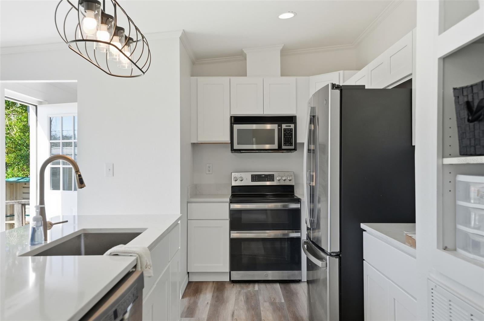 Image 11 of 55 For 3315 Southwest Boulevard