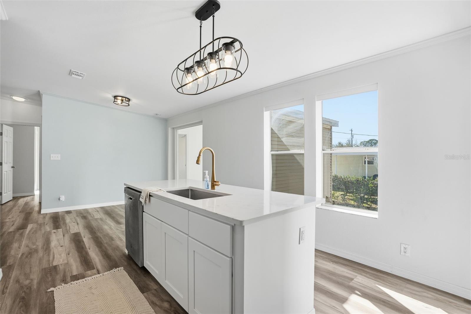 Image 14 of 55 For 3315 Southwest Boulevard