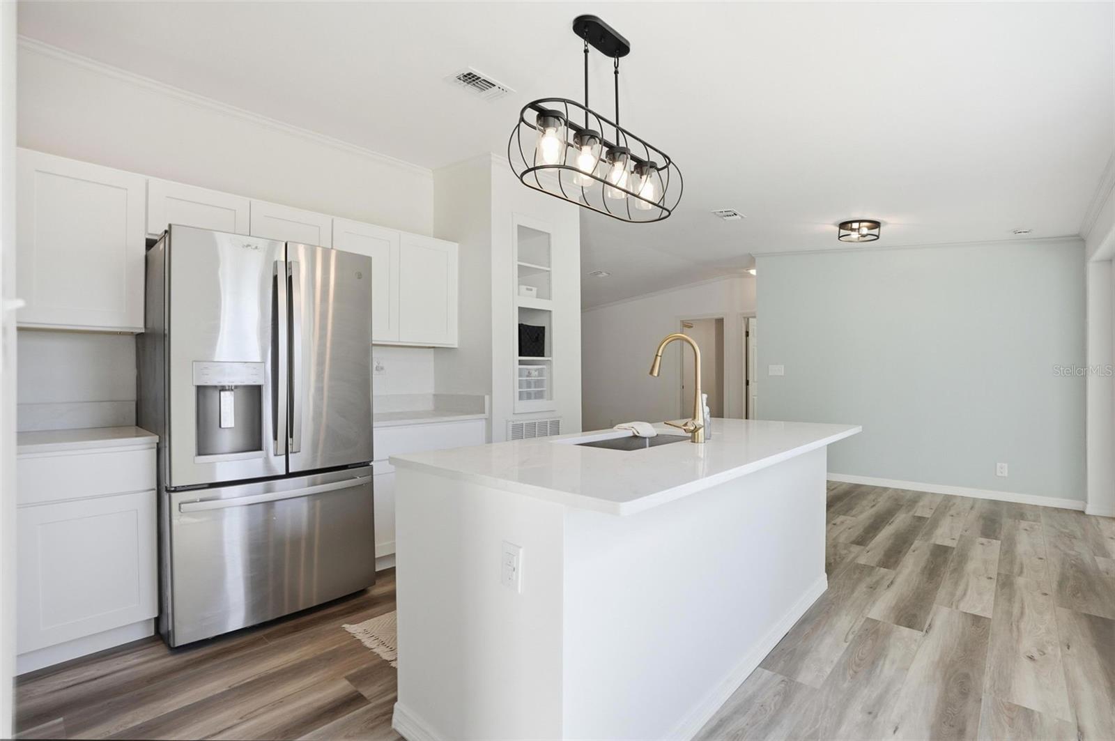 Image 15 of 55 For 3315 Southwest Boulevard