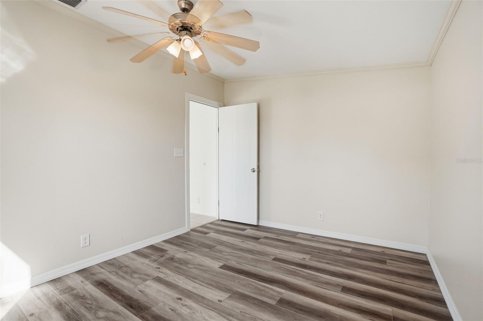 Image 28 of 55 For 3315 Southwest Boulevard