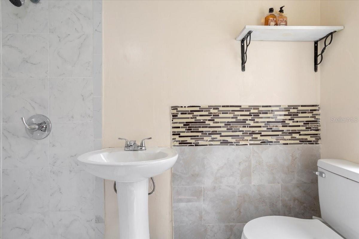 Image 15 of 33 For 19222 Fort Dade Avenue