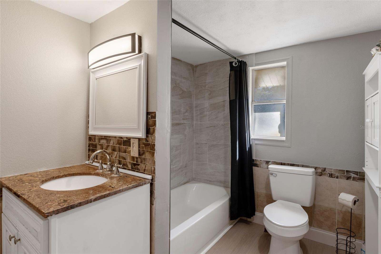 Image 23 of 33 For 19222 Fort Dade Avenue