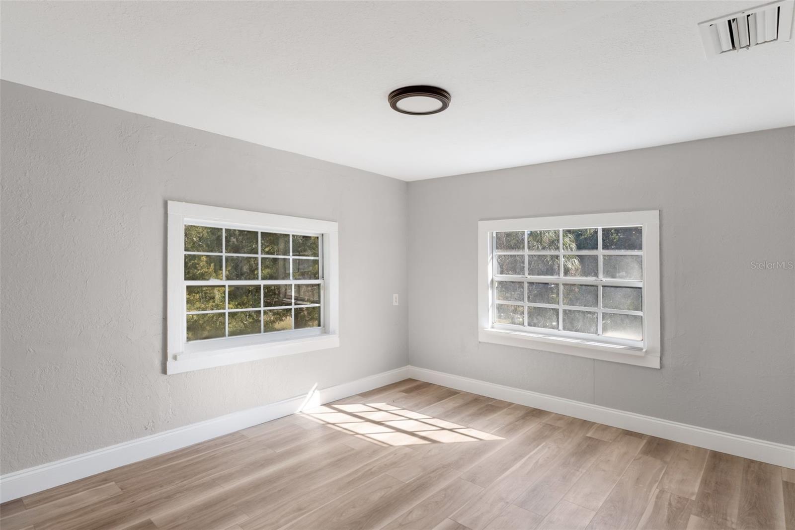 Image 26 of 33 For 19222 Fort Dade Avenue