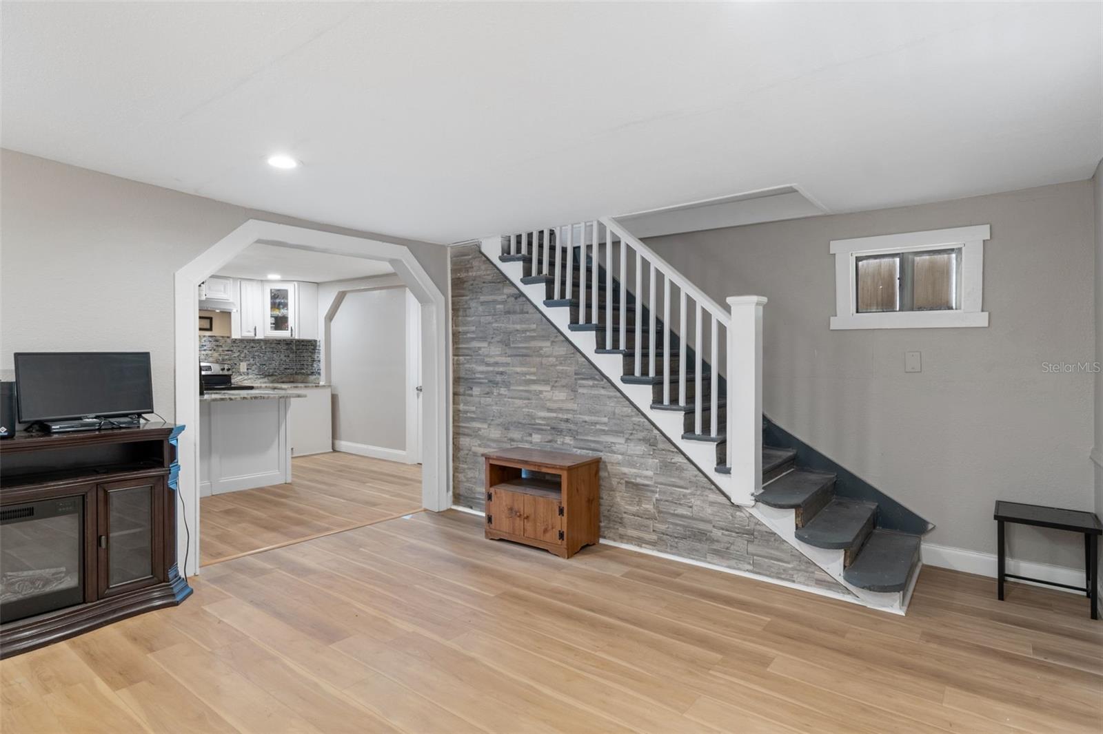 Image 9 of 33 For 19222 Fort Dade Avenue