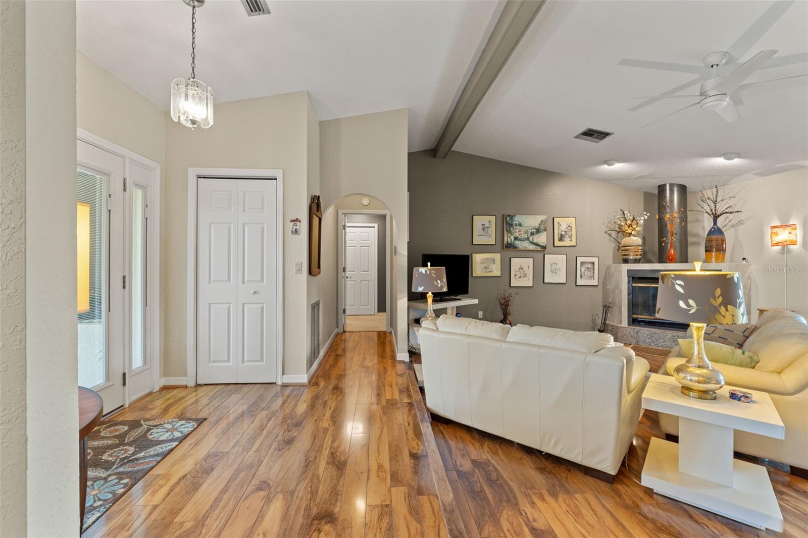 Image 11 of 54 For 206 Rusk Circle