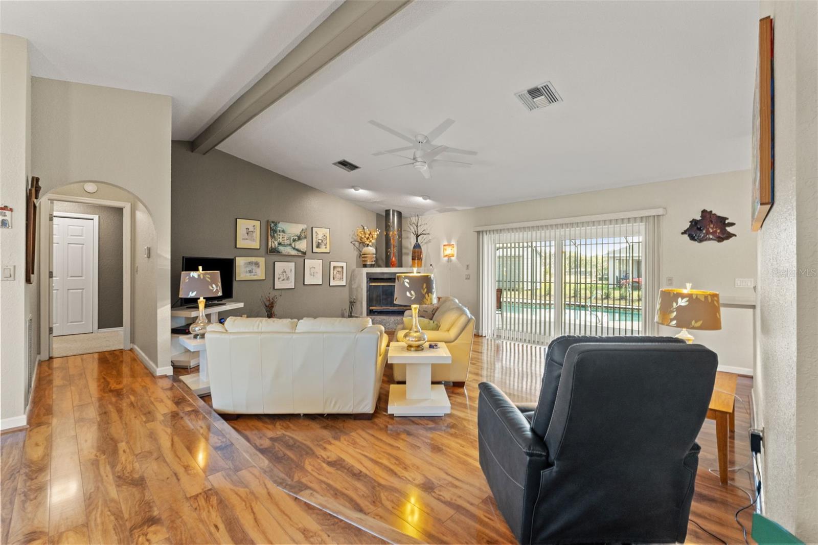 Image 12 of 54 For 206 Rusk Circle