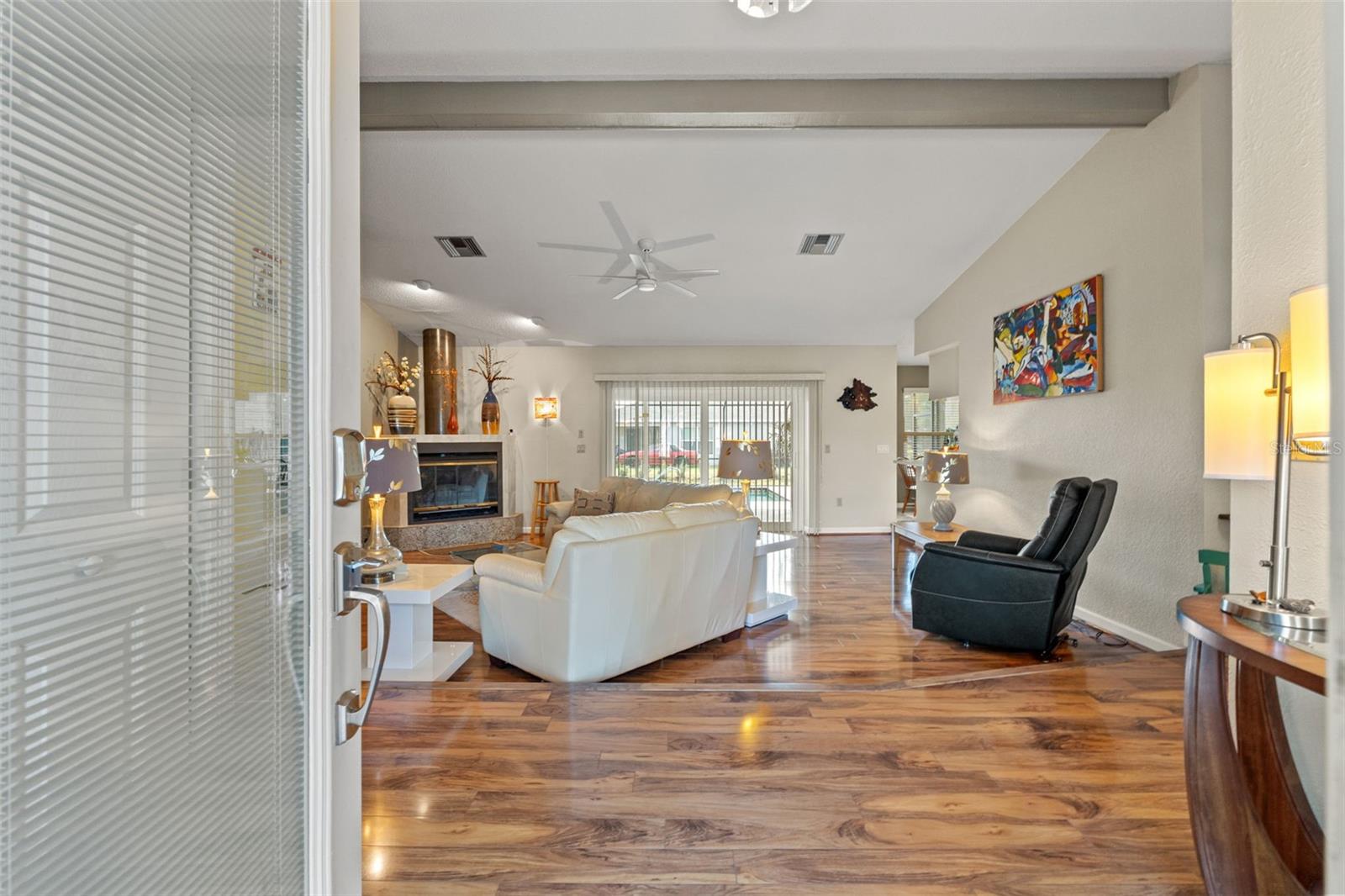 Image 9 of 54 For 206 Rusk Circle