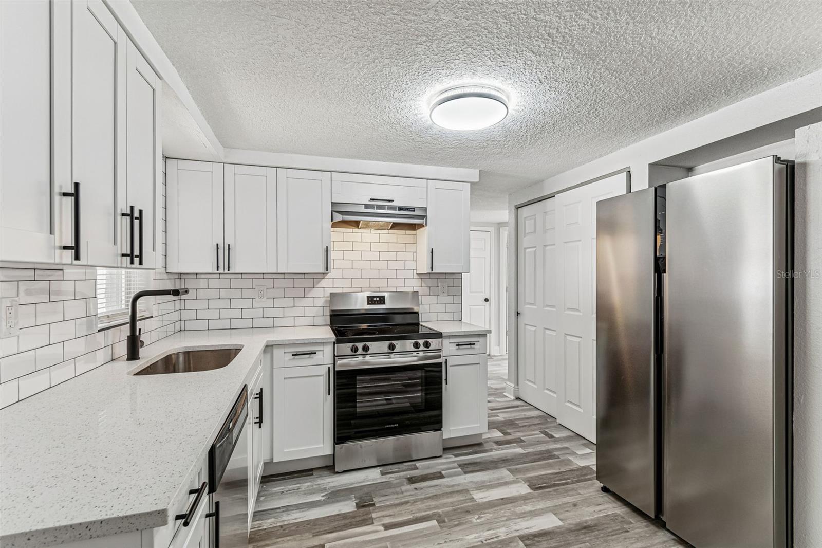 Image 10 of 27 For 4615 Irene Loop