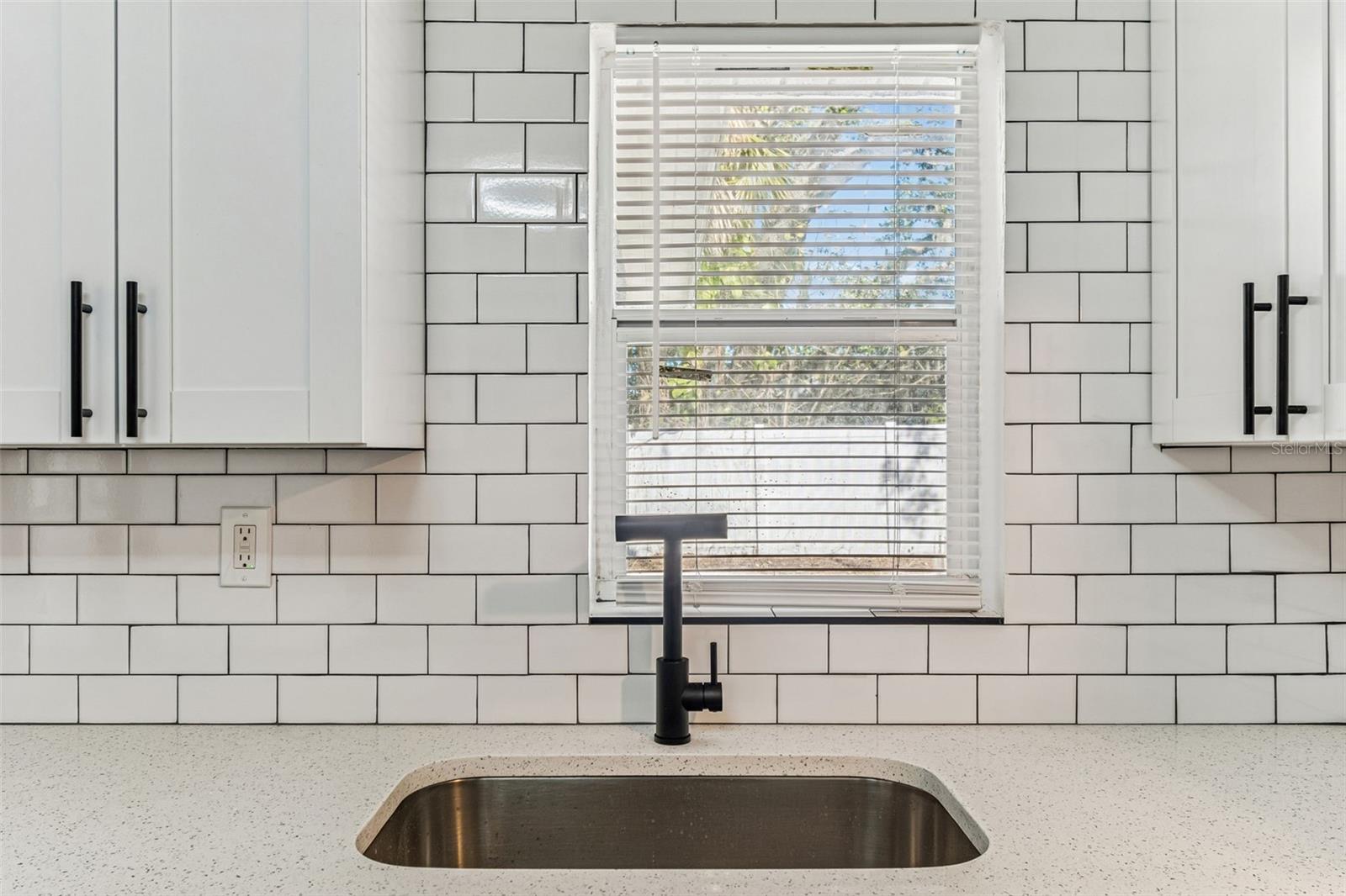 Image 12 of 27 For 4615 Irene Loop