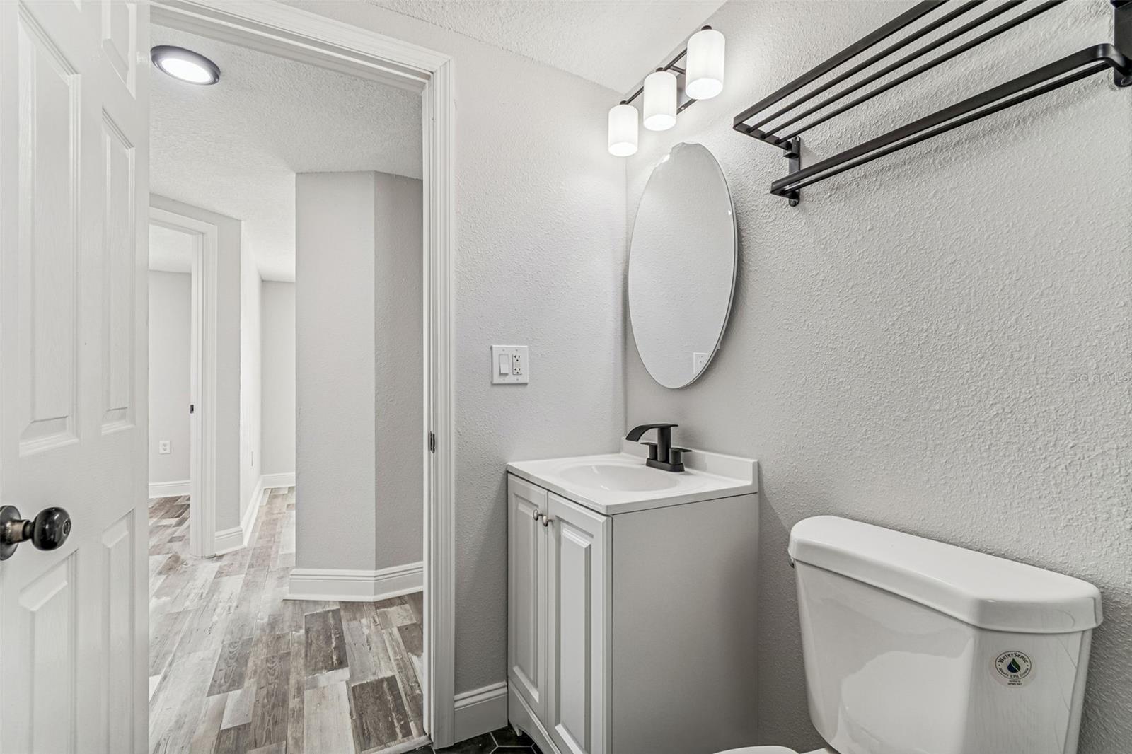 Image 20 of 27 For 4615 Irene Loop