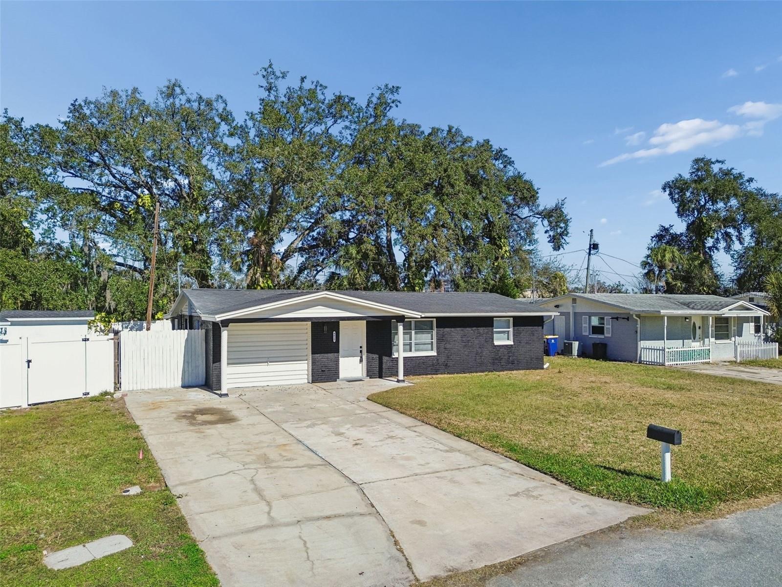 Image 25 of 27 For 4615 Irene Loop