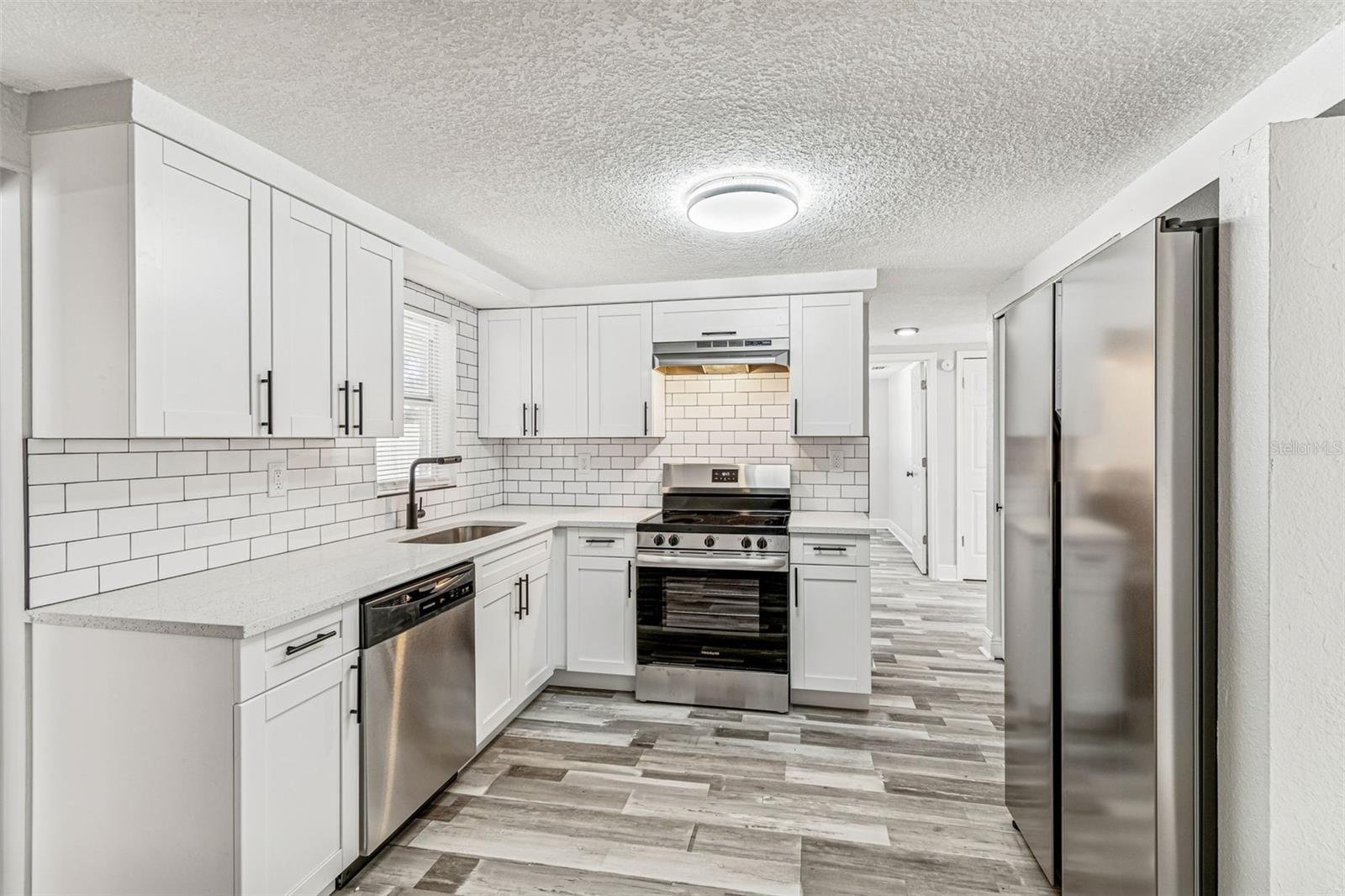 Image 9 of 27 For 4615 Irene Loop