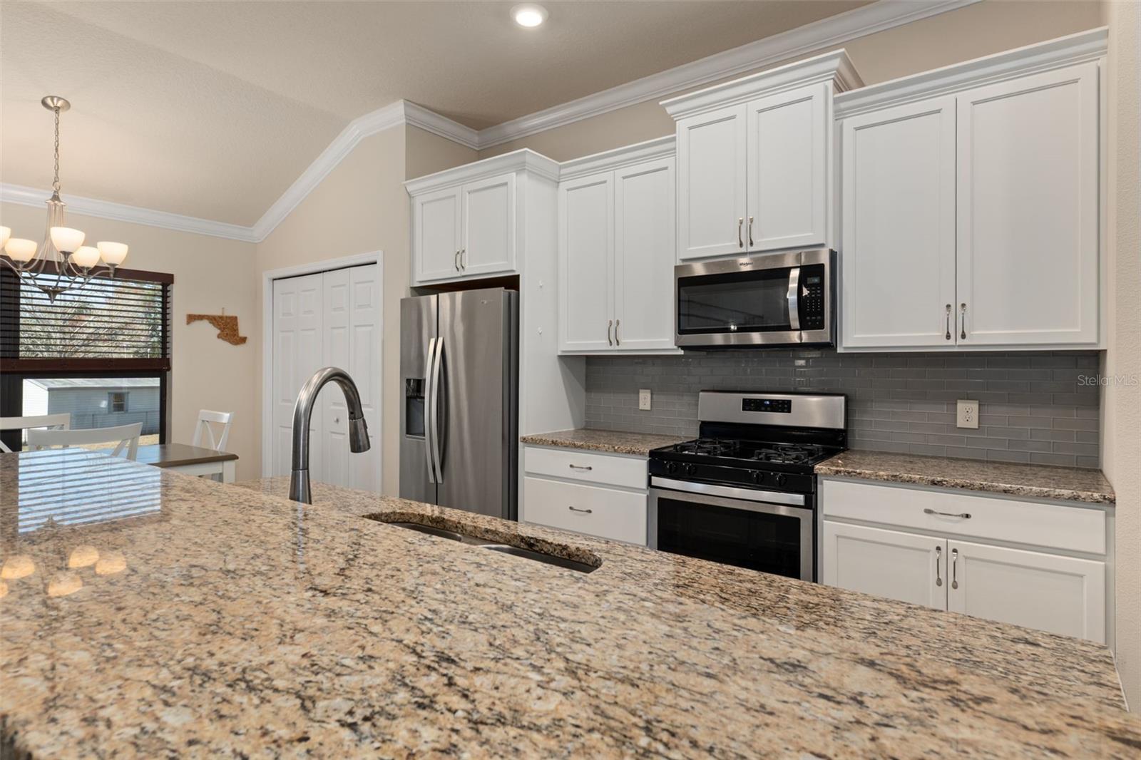 Image 14 of 48 For 2388 Brentwood Circle