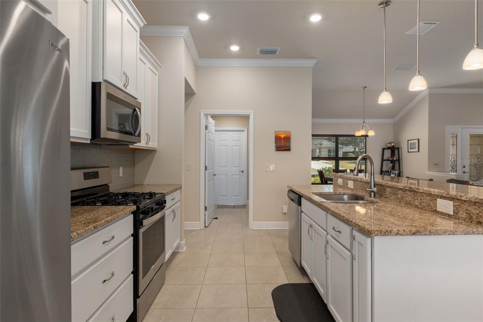 Image 16 of 48 For 2388 Brentwood Circle