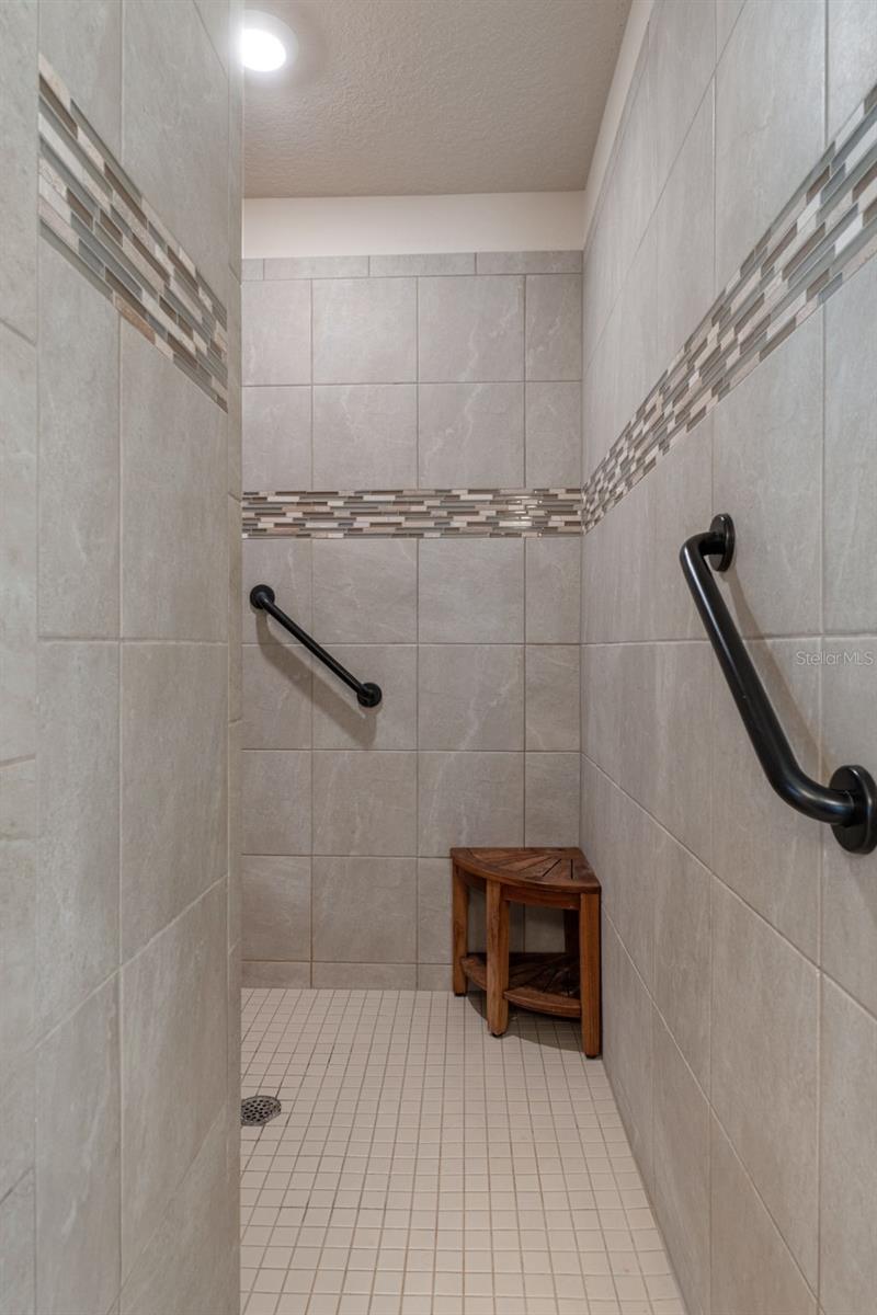 Image 28 of 48 For 2388 Brentwood Circle