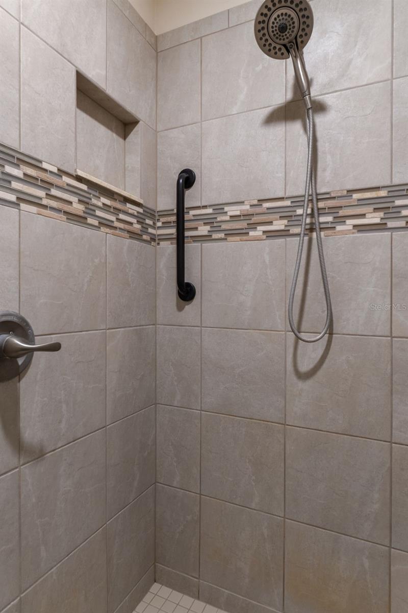 Image 30 of 48 For 2388 Brentwood Circle