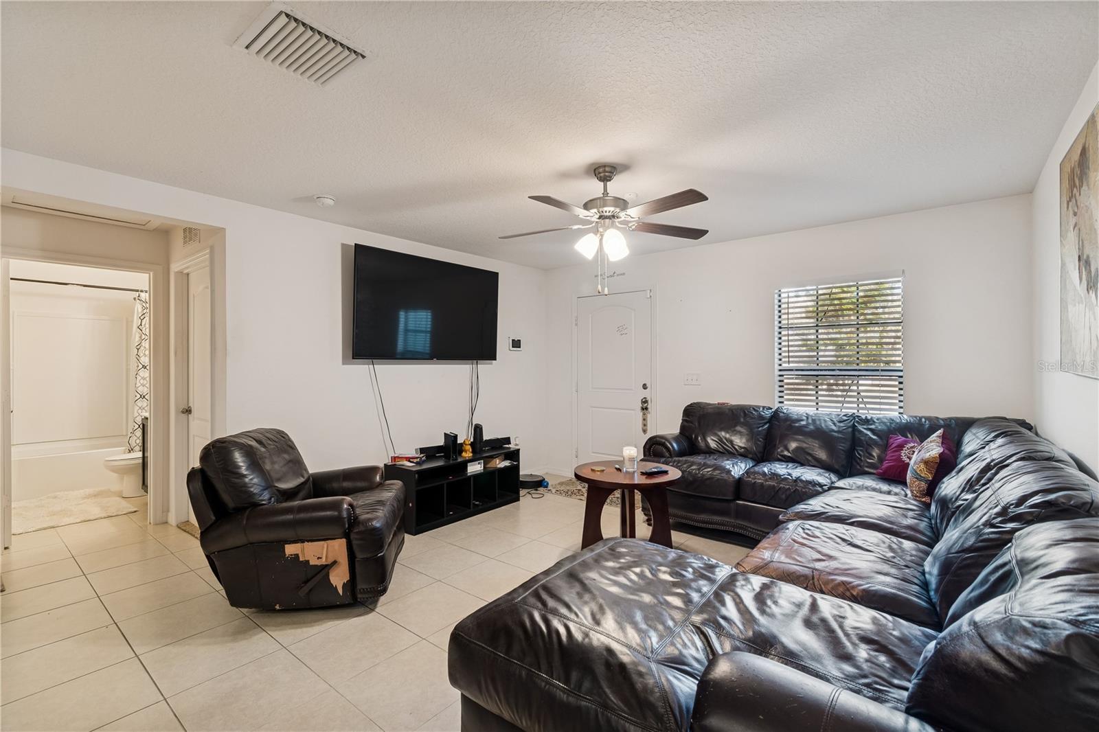 Image 18 of 41 For 6773 Redbay Drive