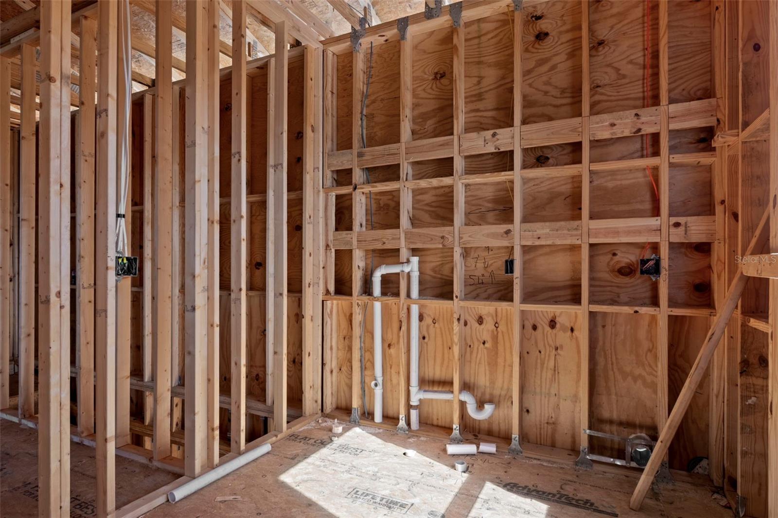 Image 32 of 44 For 5815 Elisabethan Lane