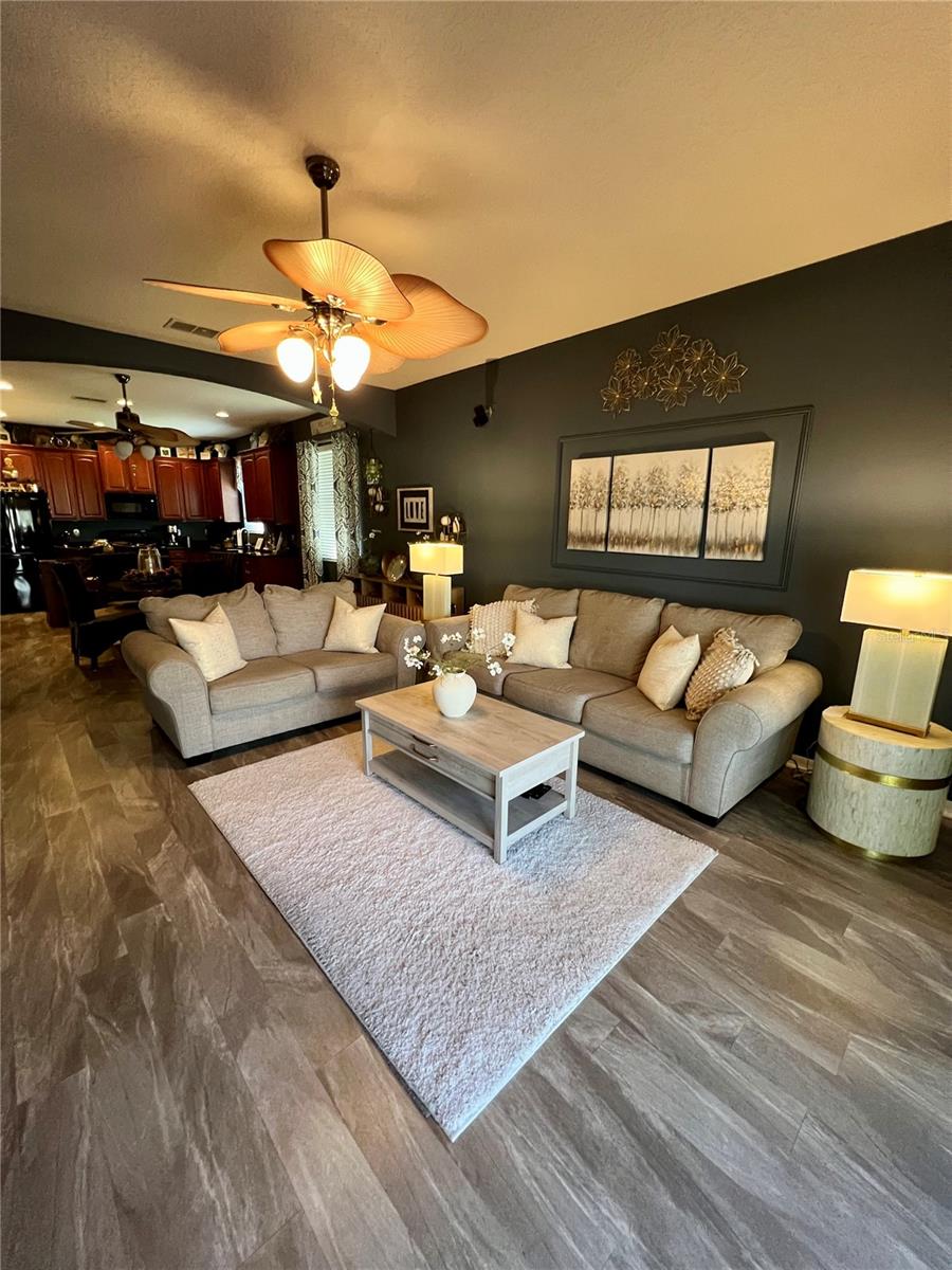 Image 16 of 91 For 13548 Old Florida Circle