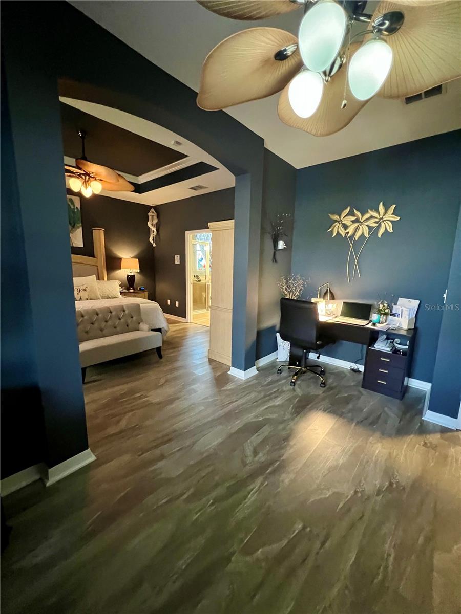 Image 66 of 91 For 13548 Old Florida Circle