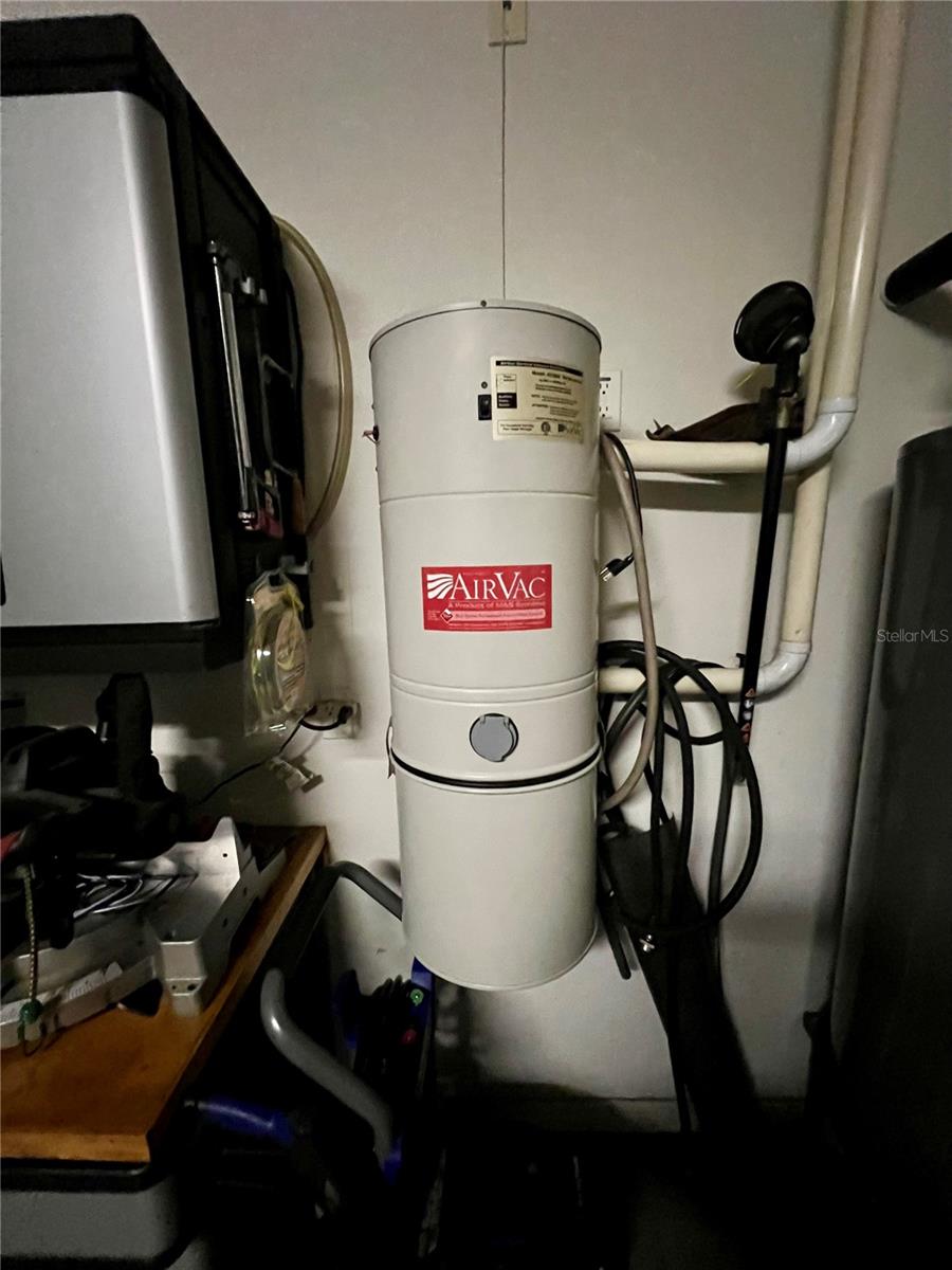 Image 76 of 91 For 13548 Old Florida Circle