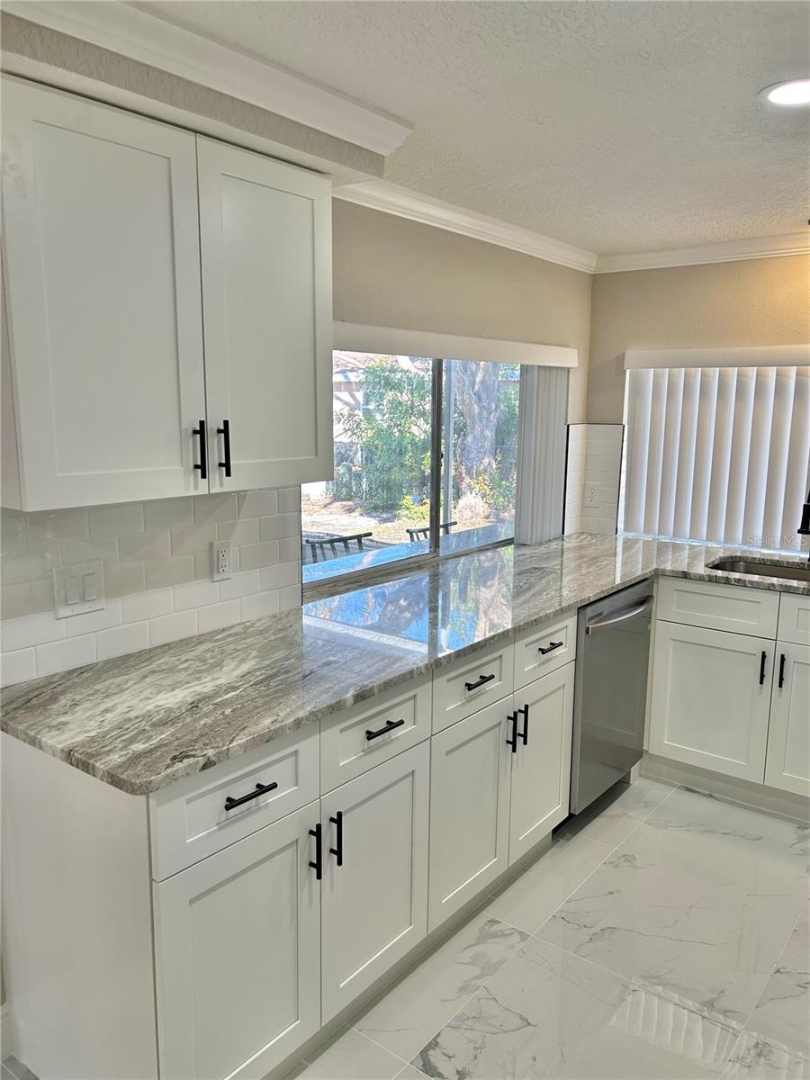 Image 12 of 51 For 4243 Stratfield Drive