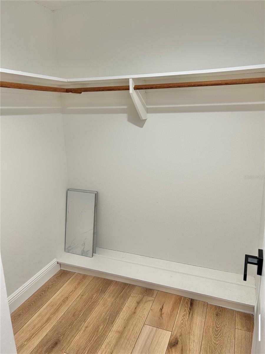 Image 34 of 51 For 4243 Stratfield Drive