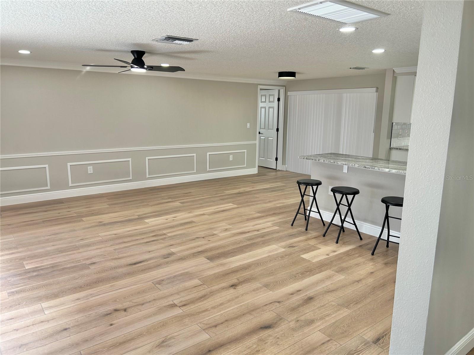 Image 5 of 51 For 4243 Stratfield Drive