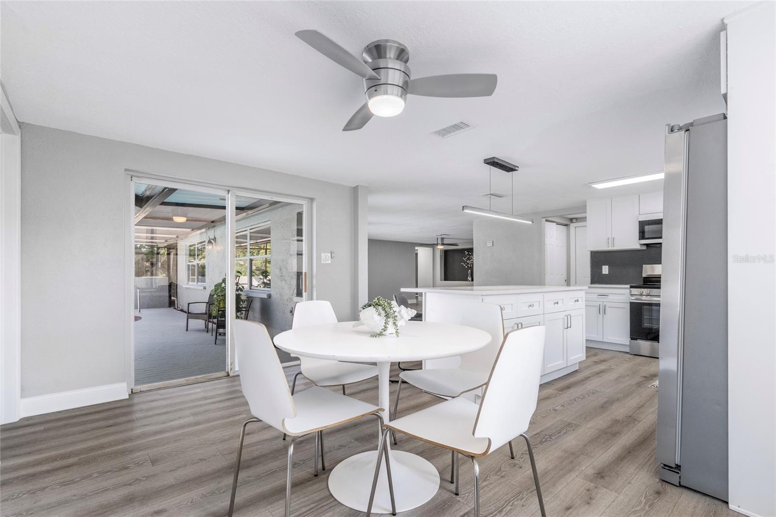 Image 14 of 47 For 9201 Hunt Club Lane