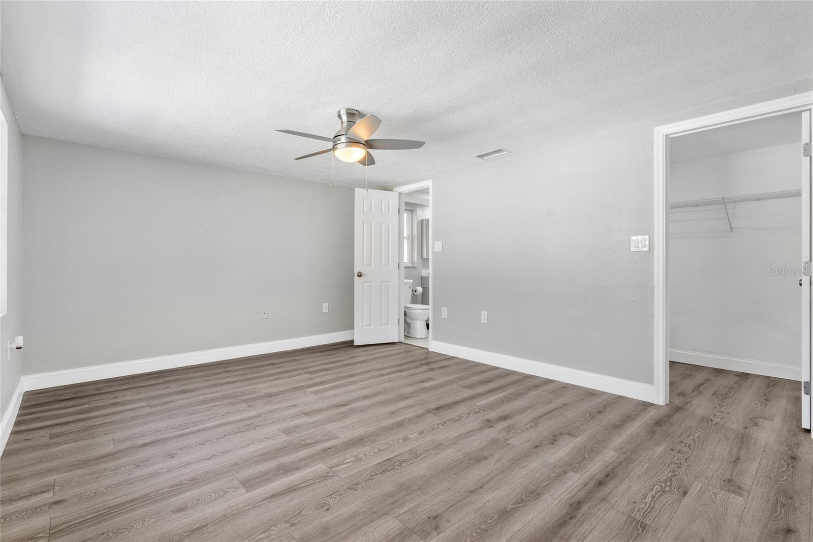 Image 19 of 47 For 9201 Hunt Club Lane