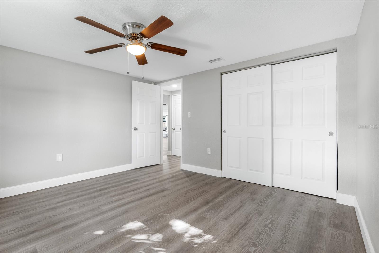 Image 31 of 47 For 9201 Hunt Club Lane