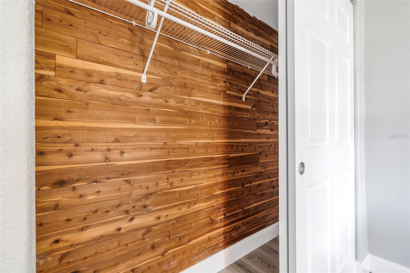 Image 33 of 47 For 9201 Hunt Club Lane