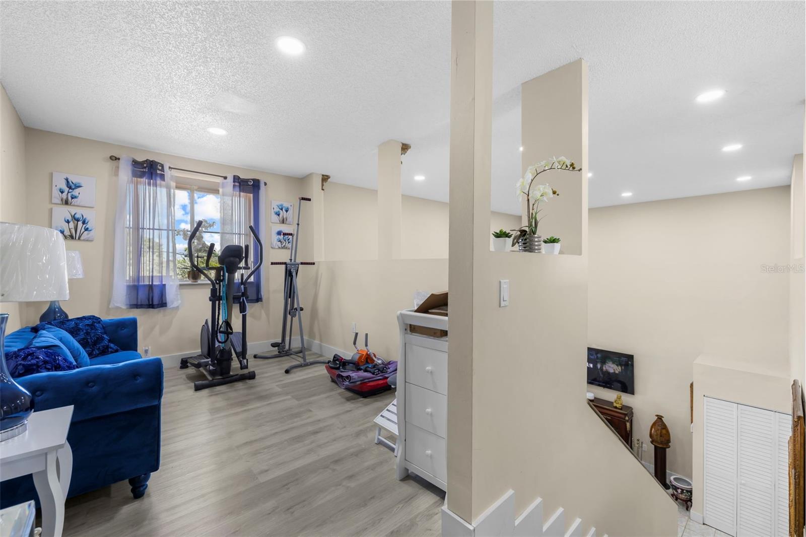 Image 22 of 50 For 11951 208th Terrace