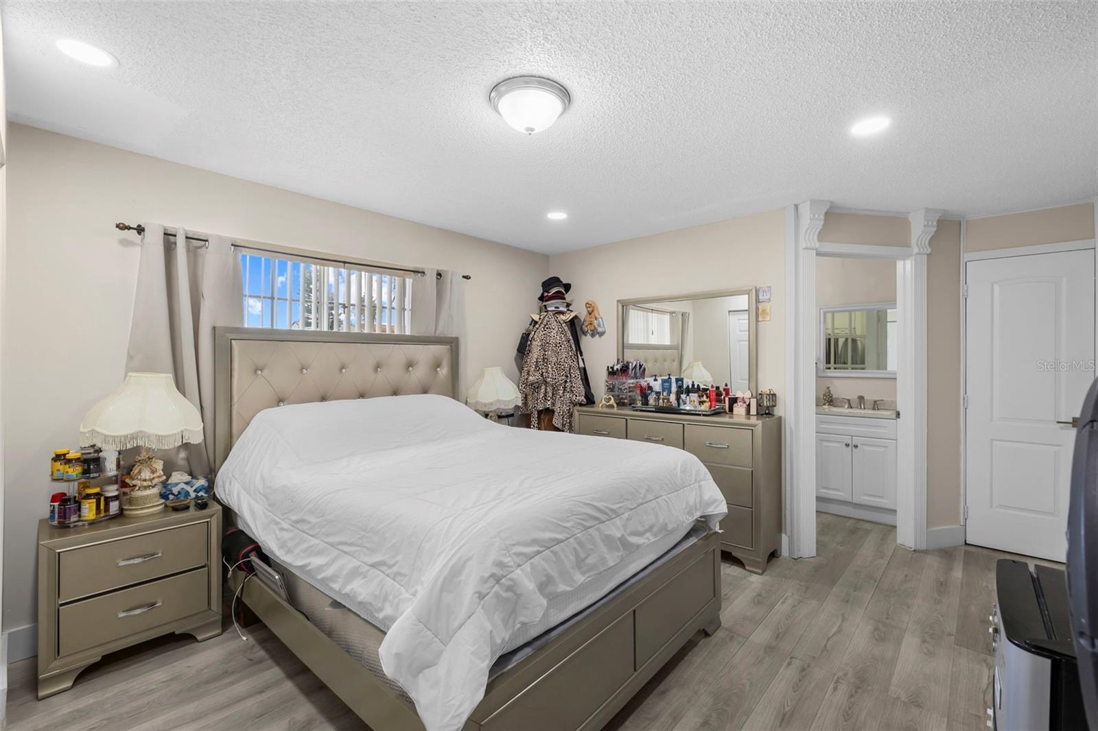 Image 7 of 50 For 11951 208th Terrace