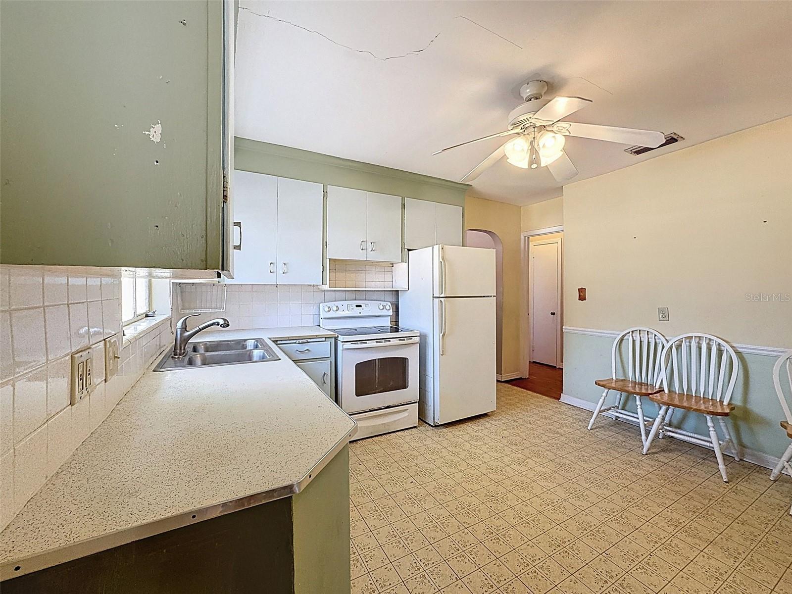 Image 31 of 74 For 6332 Missouri Avenue