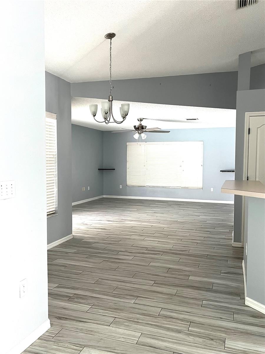 Image 9 of 21 For 2463 Stephanie Drive