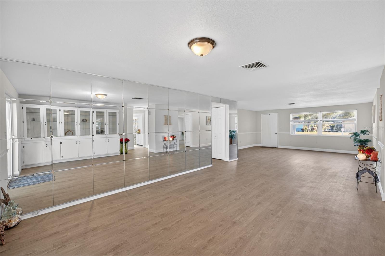 Image 14 of 100 For 5425 Drinkard Drive