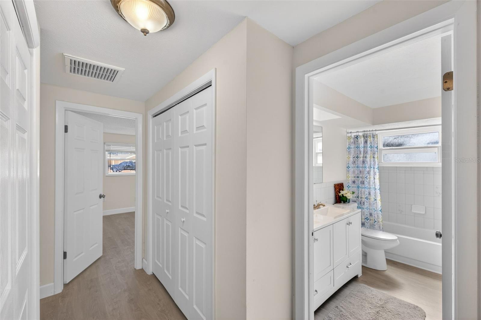 Image 44 of 100 For 5425 Drinkard Drive