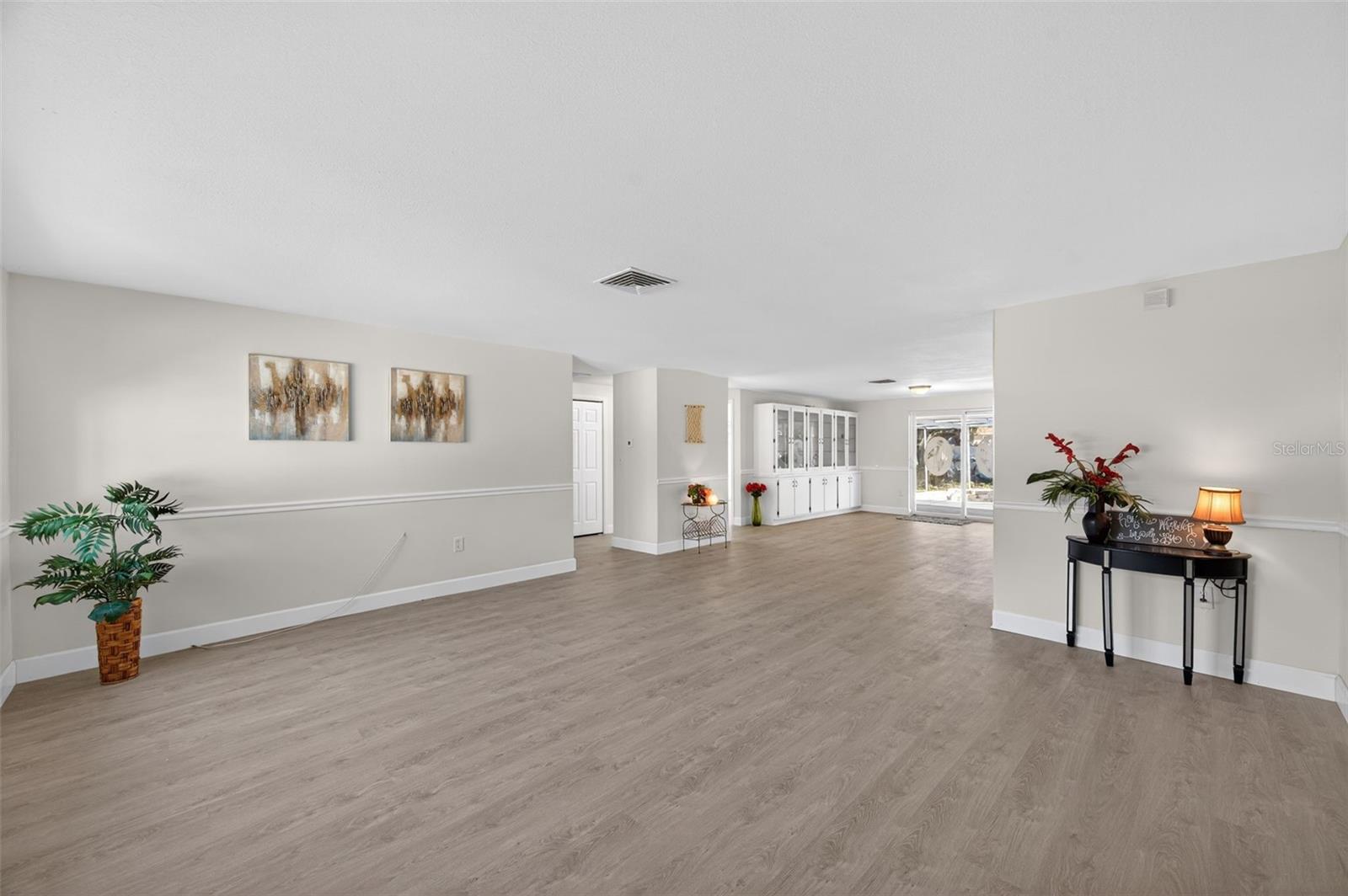 Image 7 of 100 For 5425 Drinkard Drive