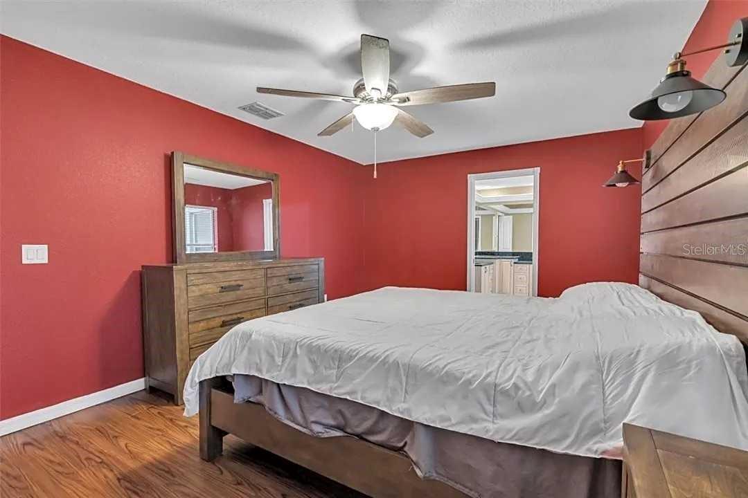 Image 17 of 29 For 18236 Macek Road