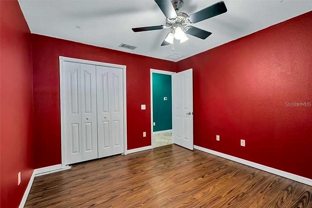 Image 27 of 29 For 18236 Macek Road