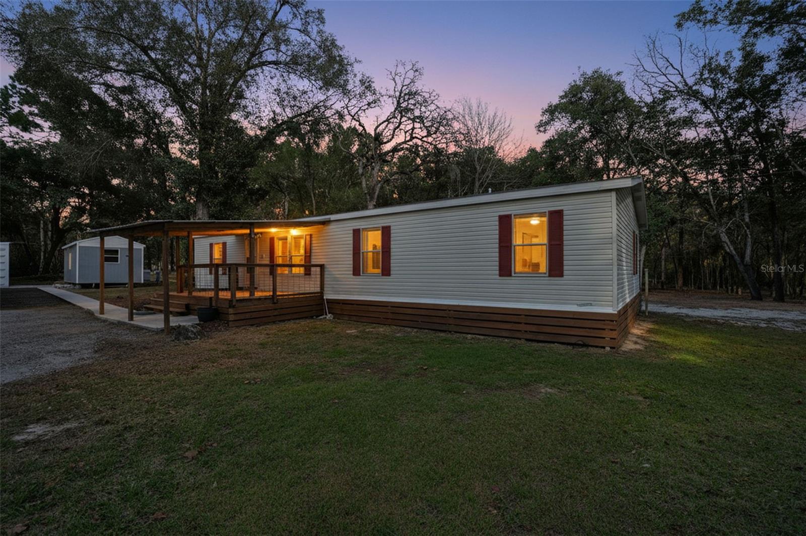 Image 5 of 45 For 27047 Hiawatha Boulevard