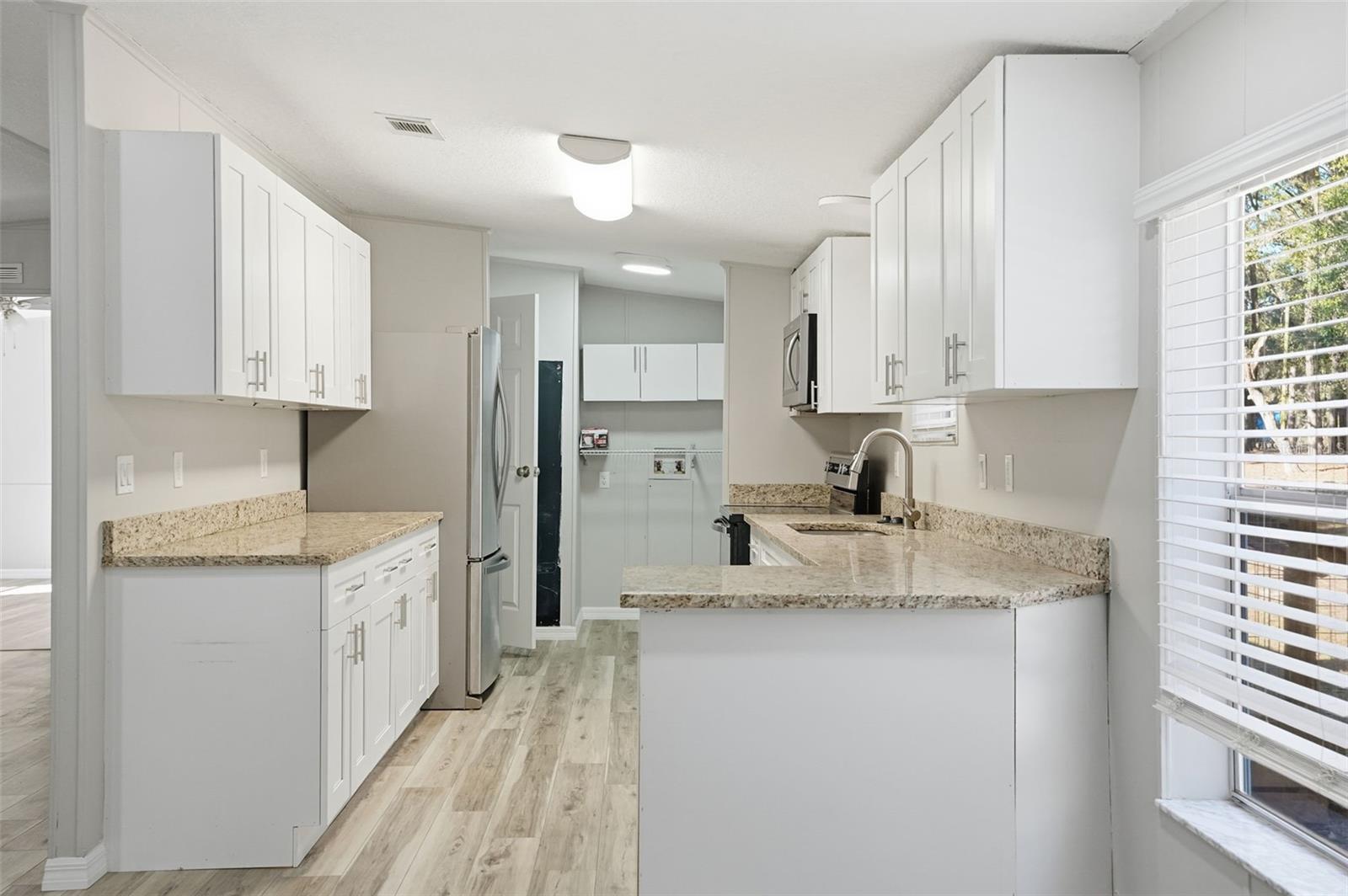 Image 9 of 45 For 27047 Hiawatha Boulevard