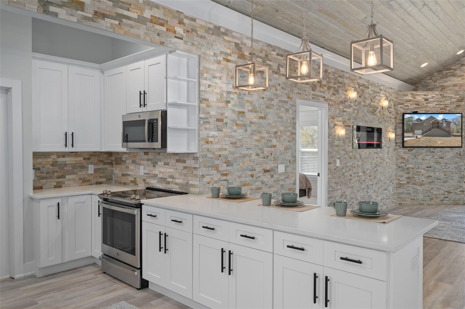 Image 28 of 86 For 7235 Canal Street