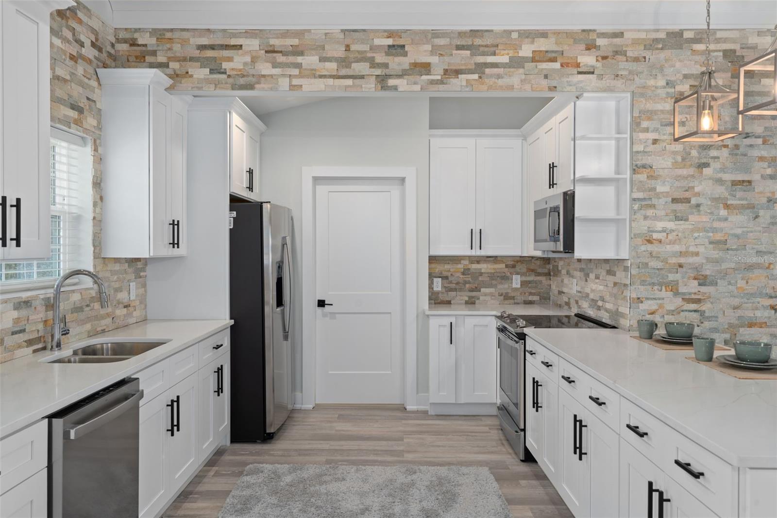 Image 29 of 86 For 7235 Canal Street