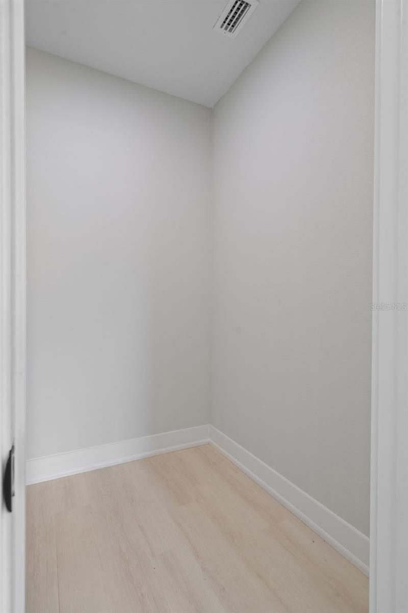 Image 34 of 86 For 7235 Canal Street