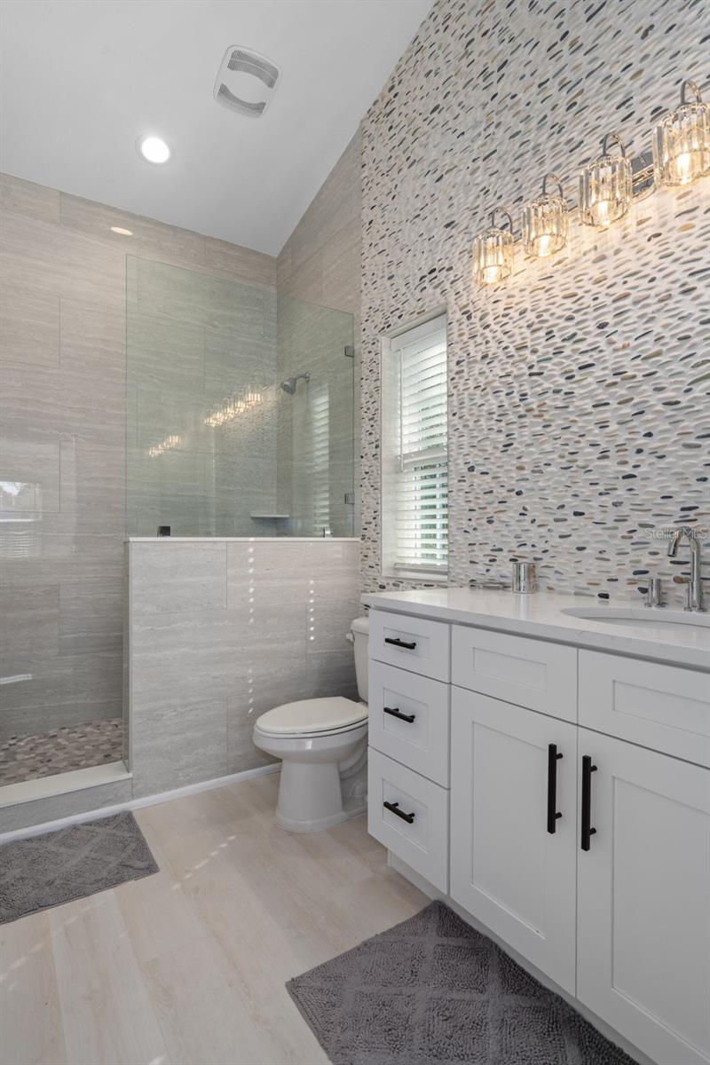 Image 35 of 86 For 7235 Canal Street