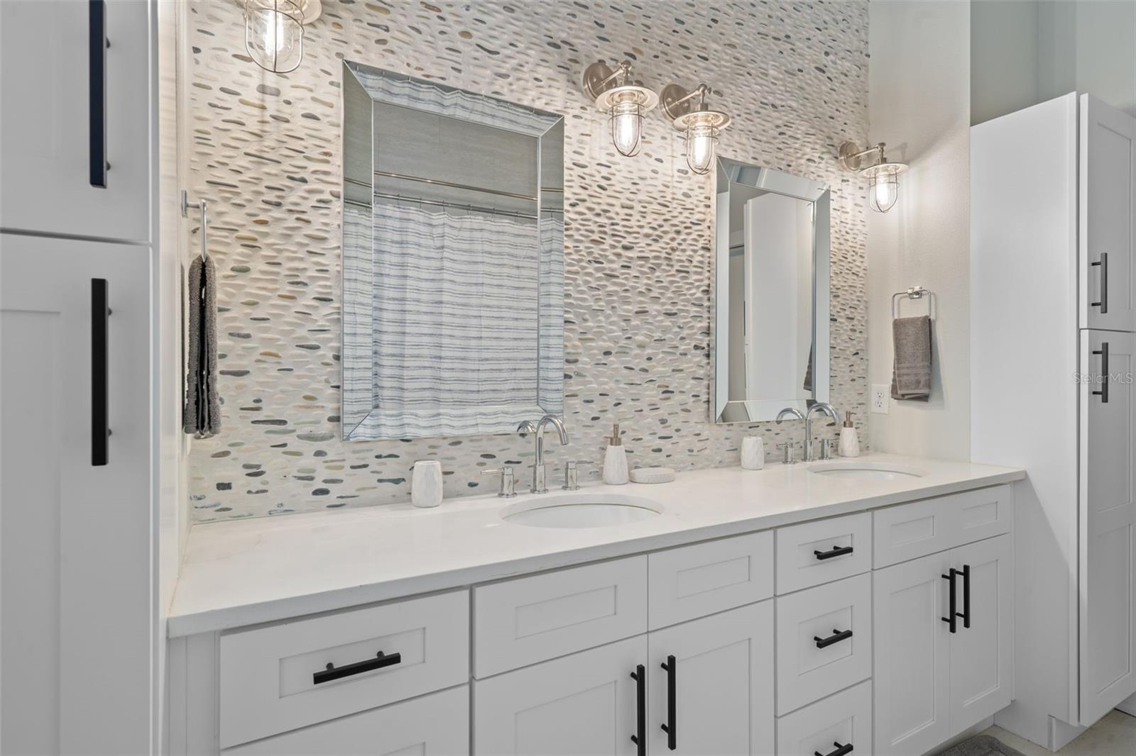 Image 41 of 86 For 7235 Canal Street