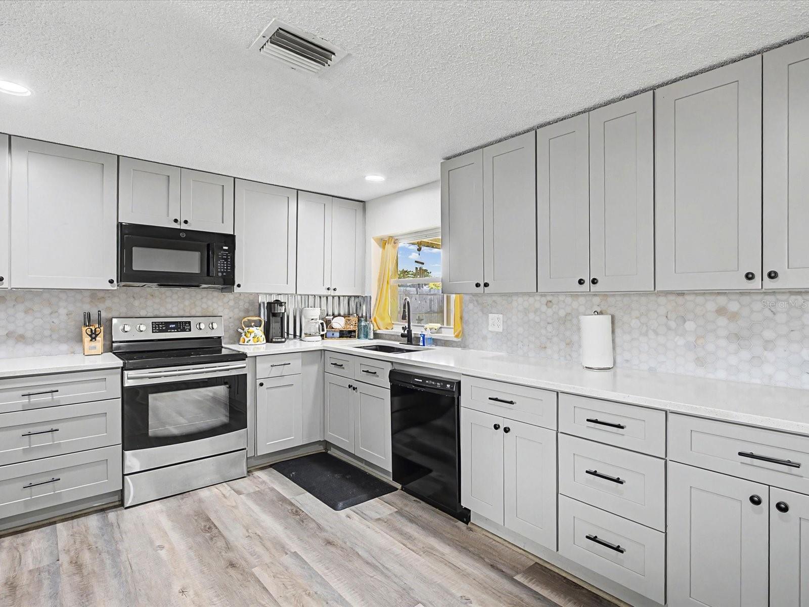 Image 9 of 24 For 3142 Pinon Drive