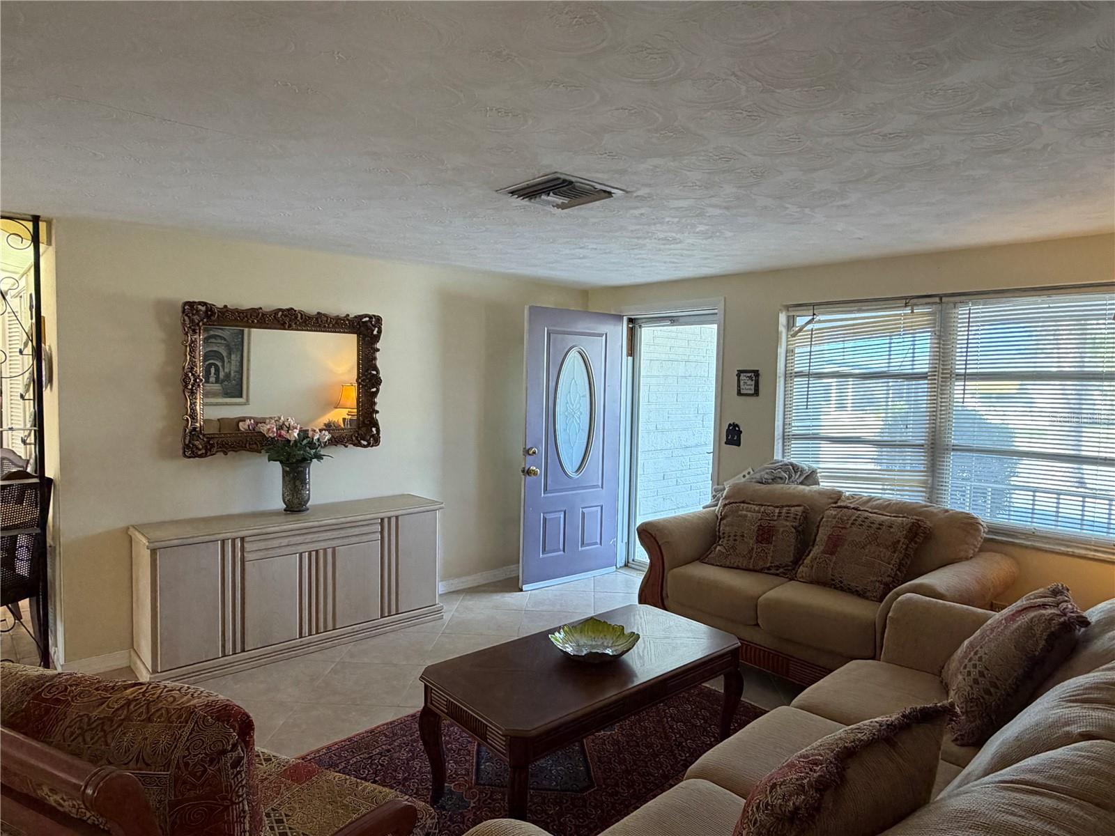 Image 6 of 23 For 3914 Carioca